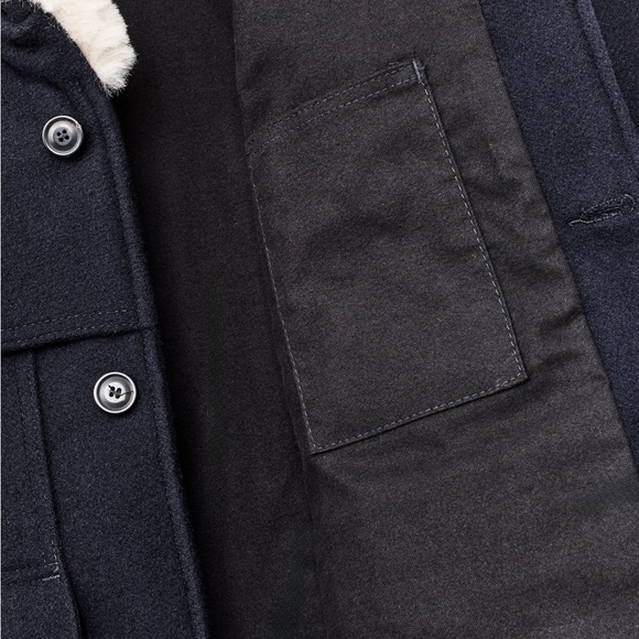 Filson LINED MACKINAW WOOL PACKER COAT with shearling collar - Picture 7 of 10